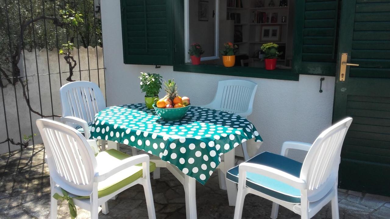Holiday Home Pavarotti Supetar Kültér fotó